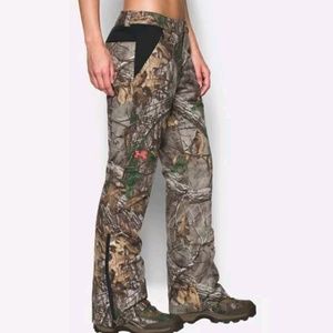 Under Armour woman's realtree pants sz 4